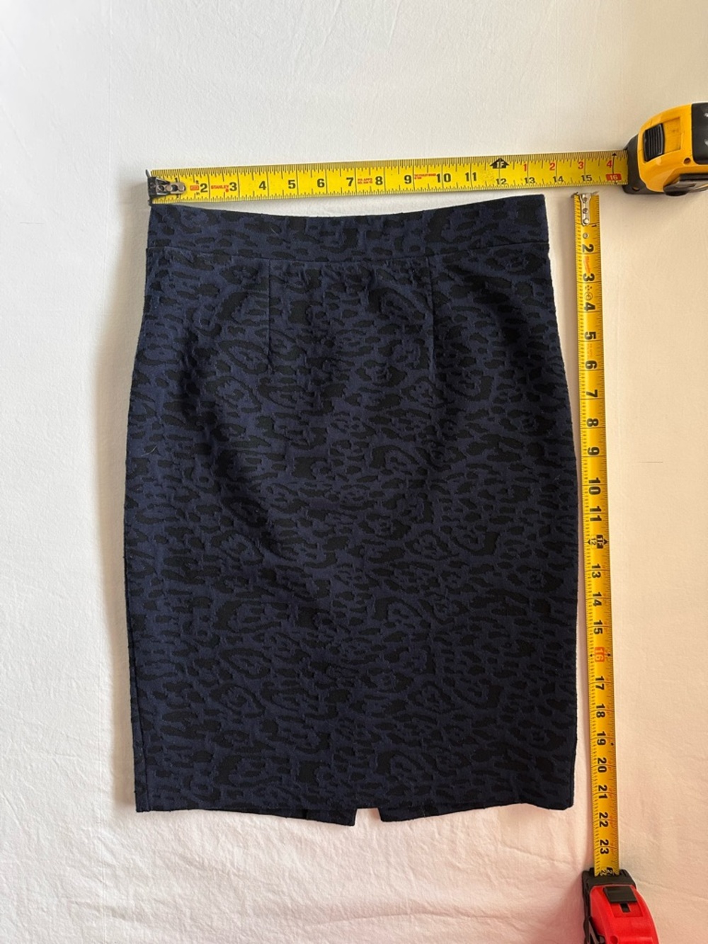 love...ady Navy Leopard Jacquard Pencil Skirt